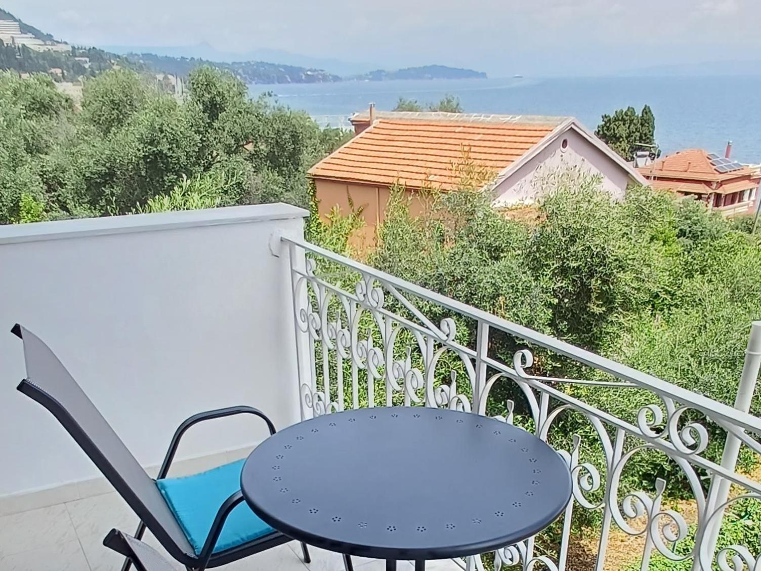 Flora Corfu - Adults Only Benitses (Corfu)
