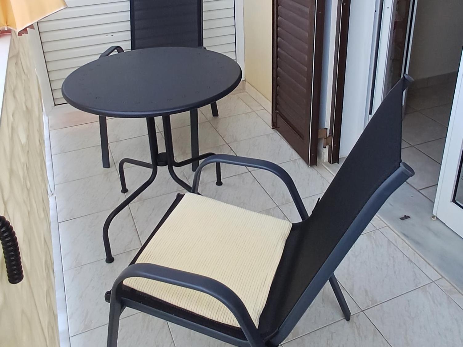 Flora Corfu - Adults Only * Benitses (Corfu)